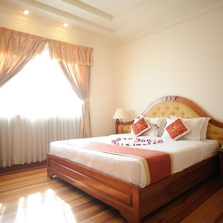 Hoang Yen 2 Hotel Thu Dau Mot Bagian luar foto