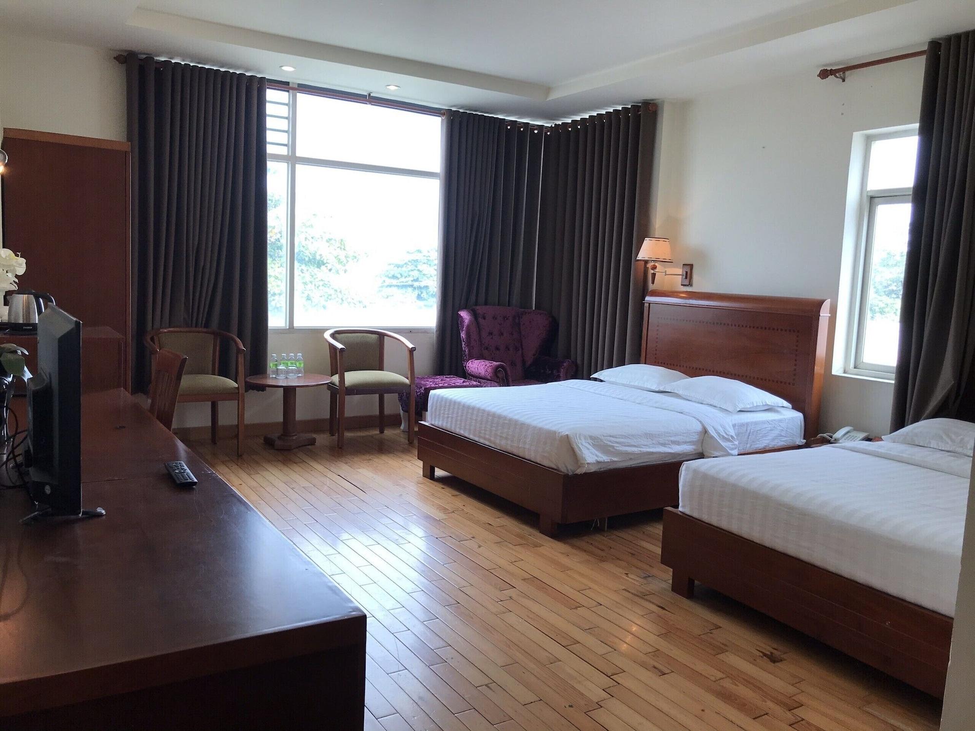 Hoang Yen 2 Hotel Thu Dau Mot Bagian luar foto