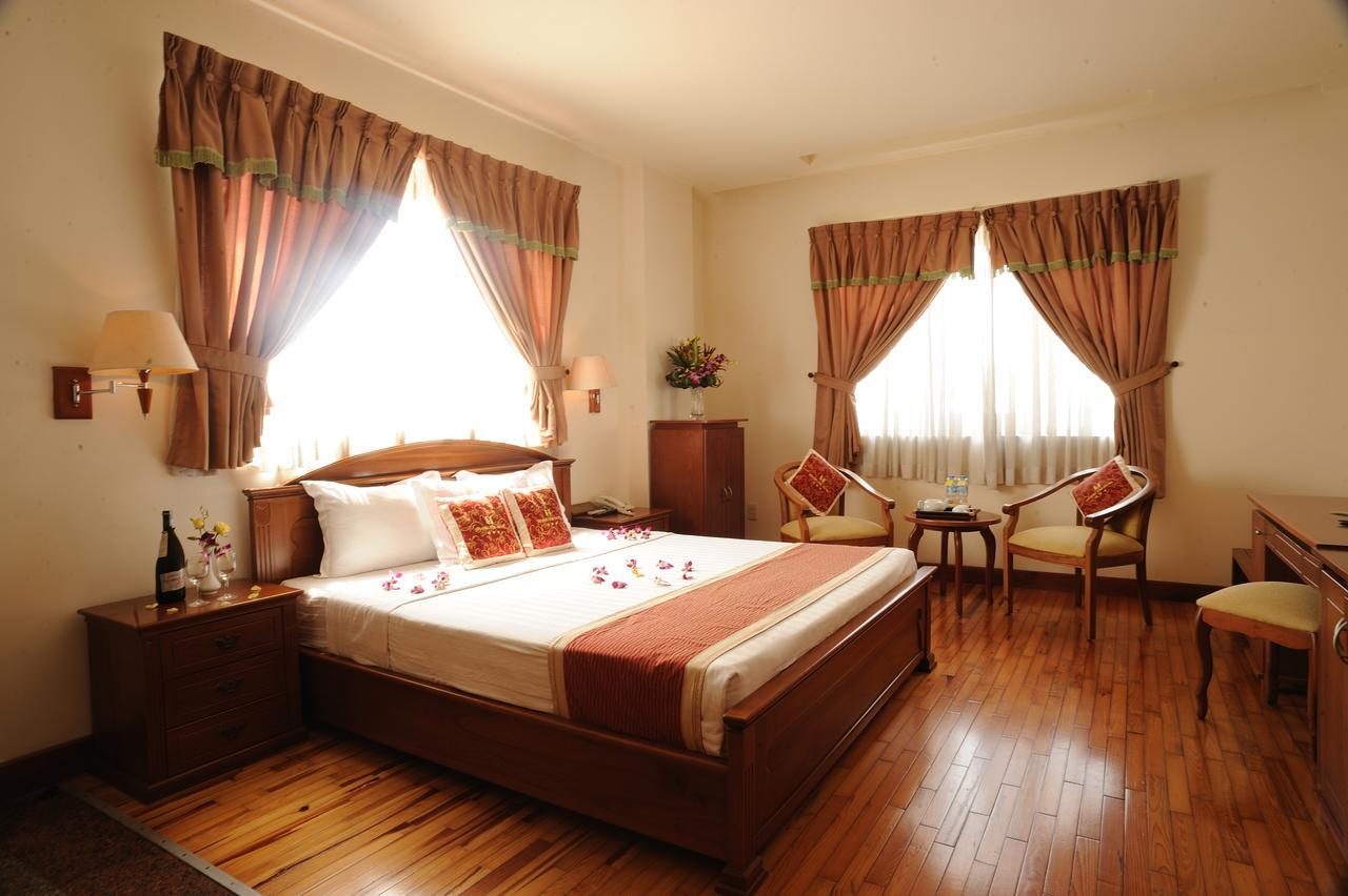 Hoang Yen 2 Hotel Thu Dau Mot Bagian luar foto