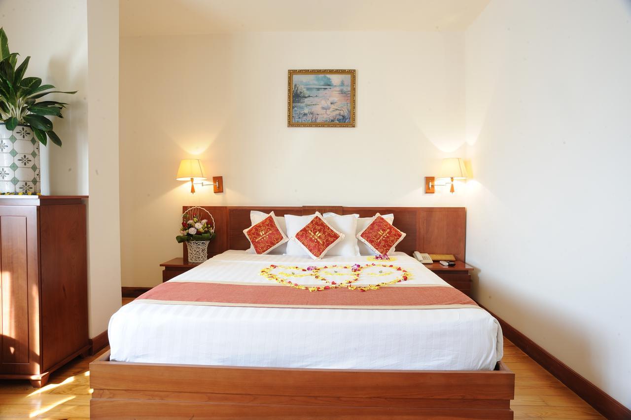 Hoang Yen 2 Hotel Thu Dau Mot Bagian luar foto